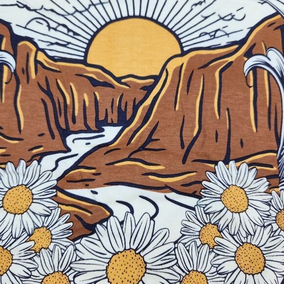 🔹️NWT Love & Lazy Days Yellow "Grand Canyon" Cuffed Sleeve Top Medium - Picture 10 of 12